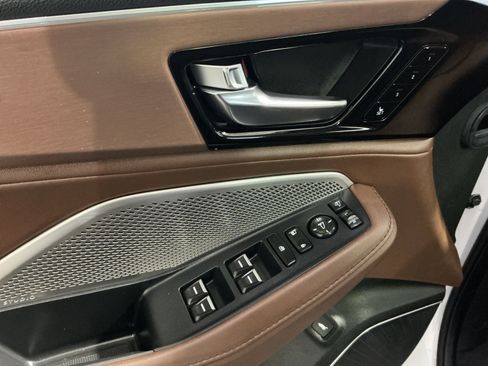 Used 2023 Acura MDX FWD w/ Technology Package image 16