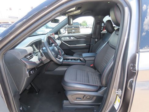 Certified 2025 Ford Explorer ST-Line AWD/4WD image 27