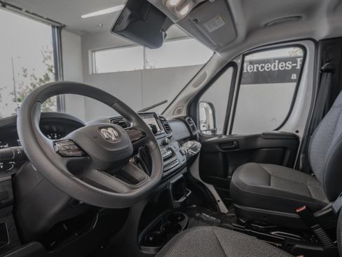 Used 2024 RAM ProMaster 3500 FWD image 6