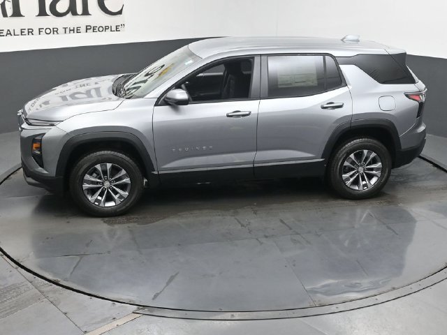 New 2027 Chevrolet Equinox LT w/ LPO, Floor Liner Package FWD image 36
