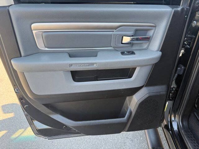 Used 2019 RAM 1500 Warlock AWD/4WD image 23