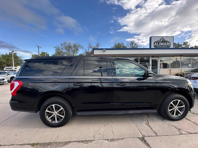 Used 2019 Ford Expedition Max XLT w/ Equipment Group 201A AWD/4WD image 8