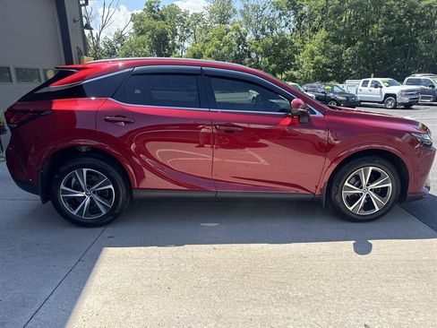 Used 2023 Lexus RX 350 Premium w/ Cold Area Package AWD/4WD image 3