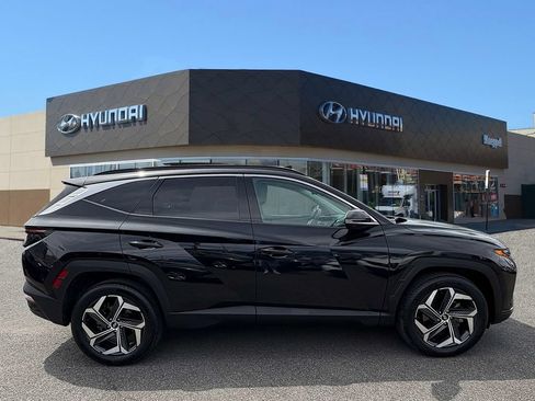 Certified 2023 Hyundai Tucson Limited AWD/4WD image 9