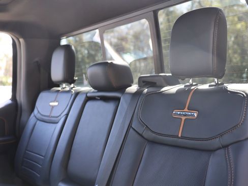 Used 2024 Ford F450 Platinum w/ FX4 Off-Road Package image 41