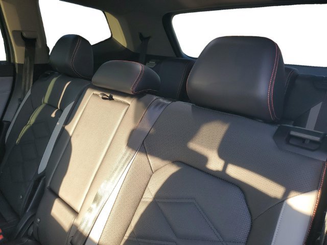 Used 2024 Volkswagen Atlas Peak Edition SEL AWD/4WD image 26