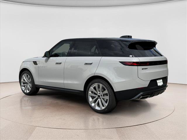 New 2027 Land Rover Range Rover Sport SE AWD/4WD image 3