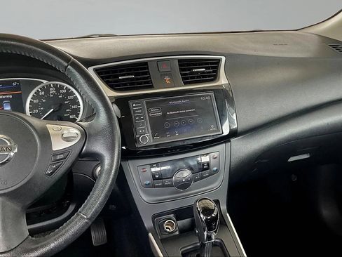 Used 2019 Nissan Sentra SV image 9