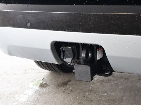 New 2025 Land Rover Discovery Metropolitan Edition image 15