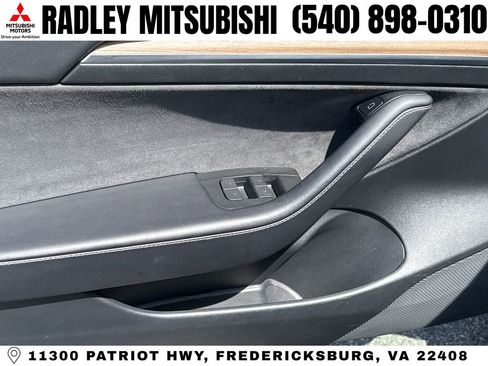 Used 2023 Tesla Model 3 Standard Range image 5