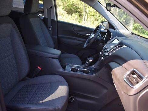 Used 2023 Chevrolet Equinox LT FWD image 13