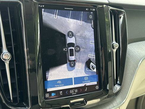 Certified 2025 Volvo XC60 T8 Plus w/ Protection Package Premier image 13