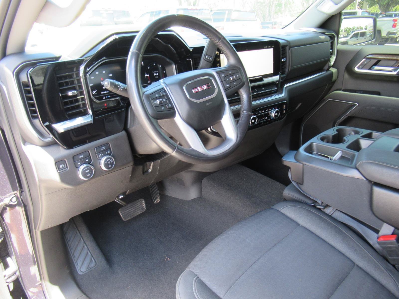 Used 2022 GMC Sierra 1500 Elevation AWD/4WD image 17