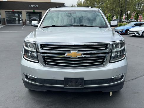 Used 2020 Chevrolet Suburban Premier AWD/4WD image 3