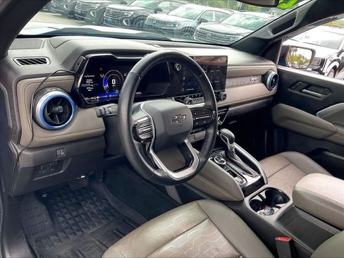Used 2023 Chevrolet Colorado ZR2 w/ ZR2 Convenience Package III AWD/4WD image 8