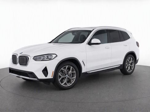 Used 2024 BMW X3 sDrive30i w/ Convenience Package RWD image 2