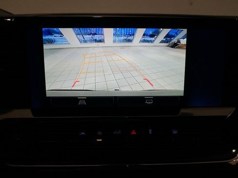 Certified 2024 Chevrolet Silverado 1500 LT image 17