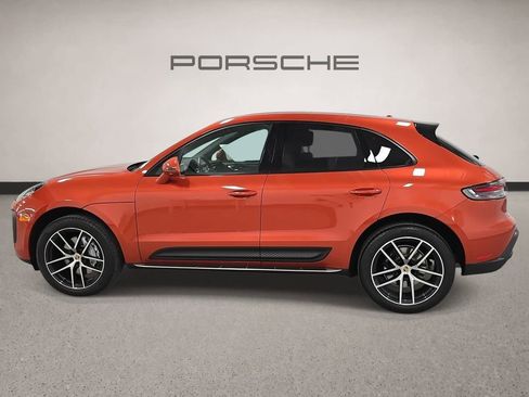 Certified 2023 Porsche Macan AWD/4WD image 2