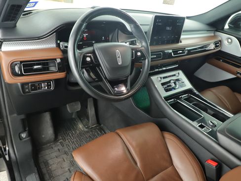 Used 2023 Lincoln Aviator Grand Touring w/ Equipment Group 301A image 7