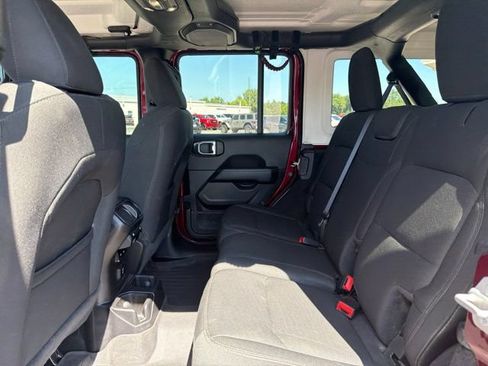Used 2021 Jeep Wrangler Unlimited Sahara AWD/4WD image 22
