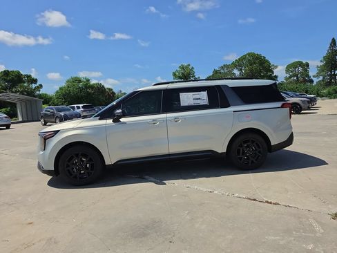 New 2027 Kia Carnival SX w/ Dark Edition Package FWD image 4