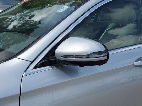 Used 2023 Mercedes-Benz E 350 Sedan image 14