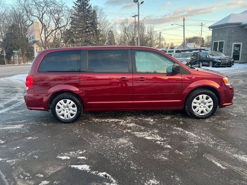 Used 2015 Dodge Grand Caravan SE w/ Quick Order Package 29E SE FWD image 6