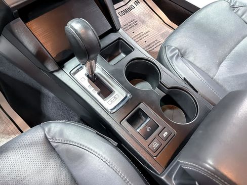 Used 2017 Subaru Outback 2.5i Limited image 30