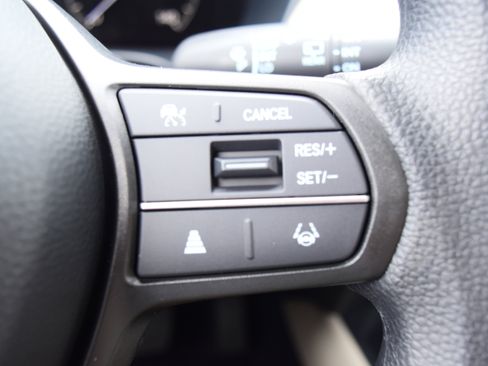 New 2026 Honda HR-V LX image 15