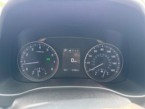 Used 2018 Hyundai Elantra Value Edition FWD image 16