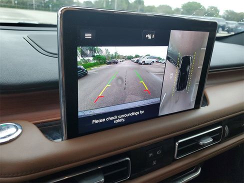 Certified 2023 Lincoln Aviator Reserve w/ Equipment Group 201A image 27