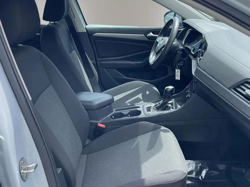 Used 2019 Volkswagen Jetta S FWD image 4