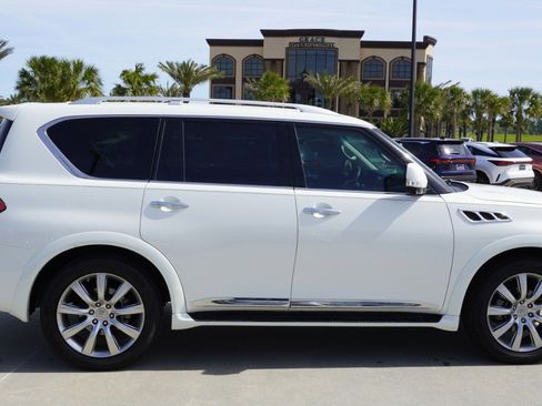 Used 2012 INFINITI QX56 2WD w/ Deluxe Touring Pkg image 4