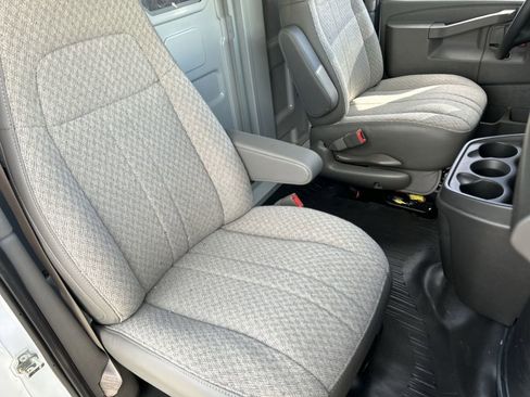 New 2025 GMC Savana 3500 w/ Power Convenience Package RWD image 27