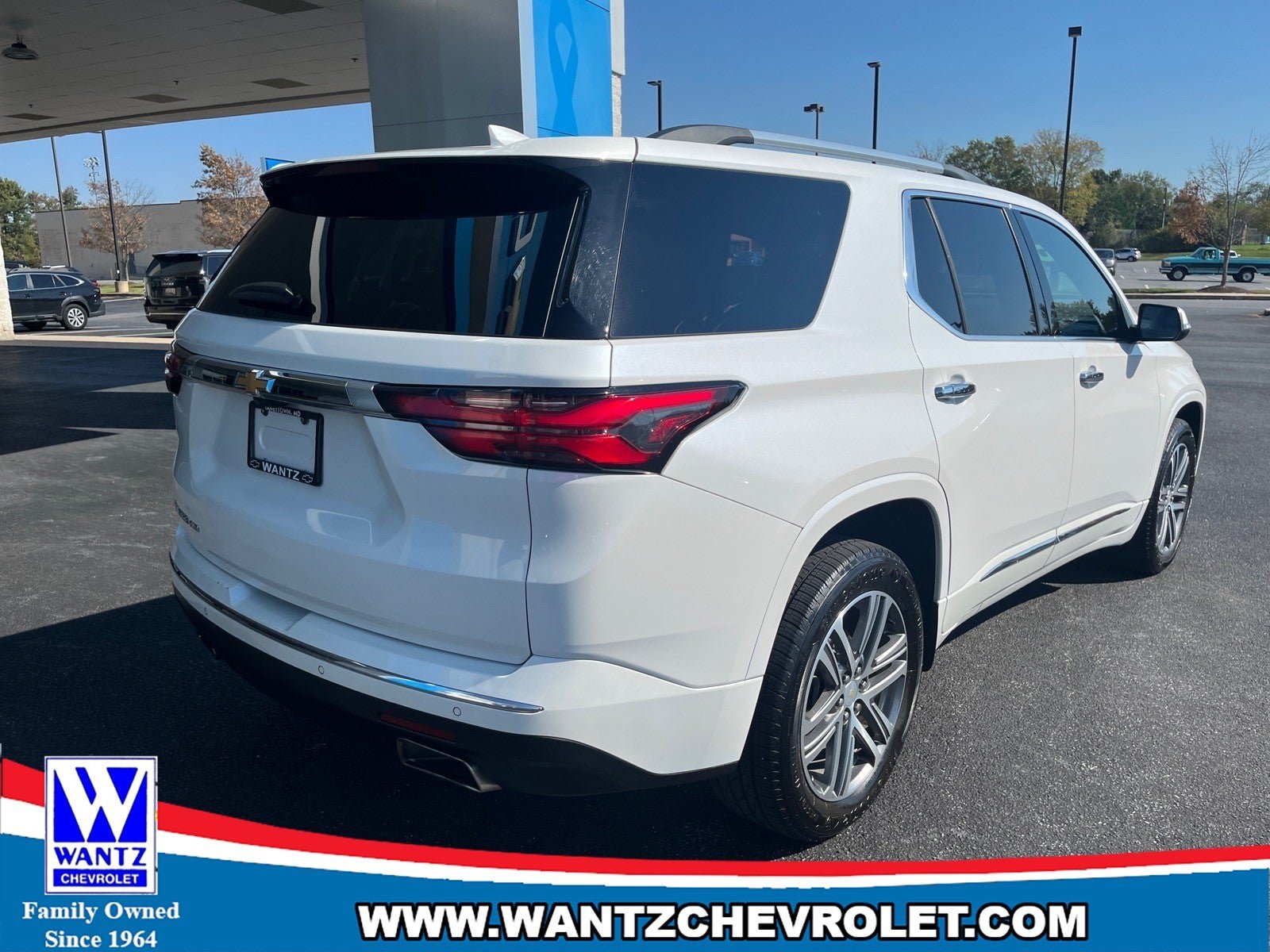 Used 2023 Chevrolet Traverse High Country AWD/4WD image 6