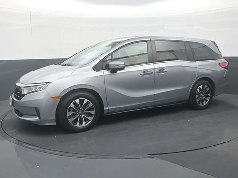 Certified 2024 Honda Odyssey EX-L image 4