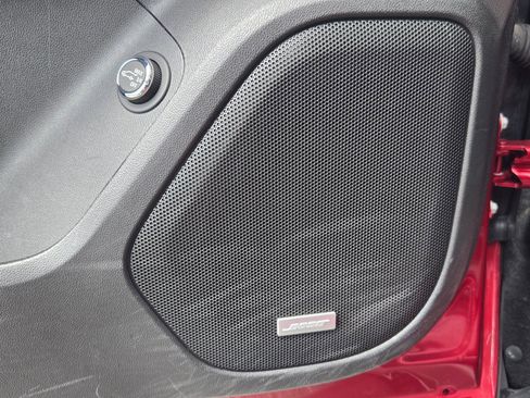 Used 2019 GMC Acadia SLT image 22