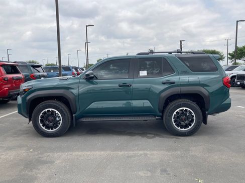 New 2026 Toyota 4Runner TRD Off-Road Premium AWD/4WD image 8