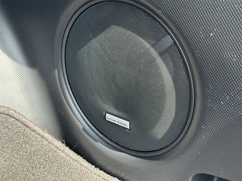 Used 2024 Subaru Forester Limited image 10