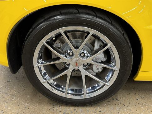 Used 2010 Chevrolet Corvette Grand Sport w/ Preferred Equipment Group RWD image 18