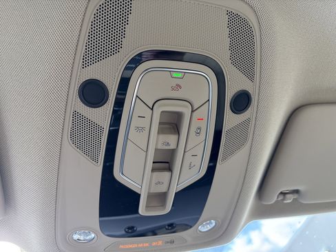 Used 2021 Audi Q5 Premium Plus w/ Premium Plus Package image 43