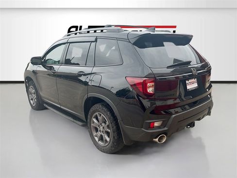 Used 2024 Honda Passport TrailSport image 5