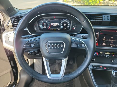 Used 2022 Audi Q3 2.0T Premium Plus AWD/4WD image 32