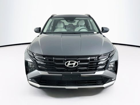Used 2025 Hyundai Tucson SEL FWD image 2