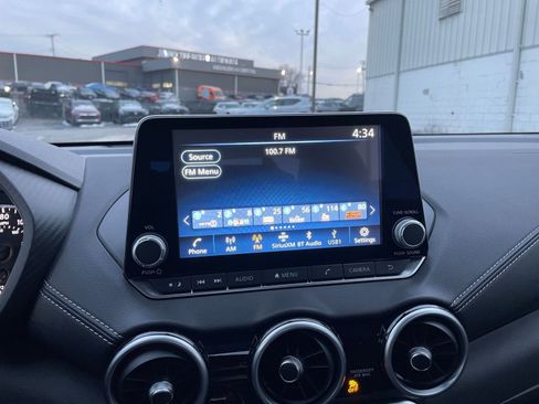 Used 2025 Nissan Sentra SV image 21