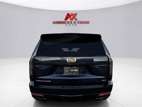Used 2025 Cadillac Escalade ESV Sport w/ Touring Package AWD/4WD image 5