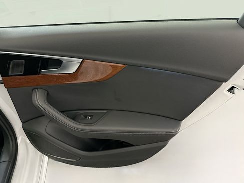 Used 2022 Audi A4 2.0T Premium Plus image 32