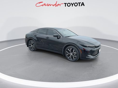 Used 2024 Toyota Crown XLE image 2