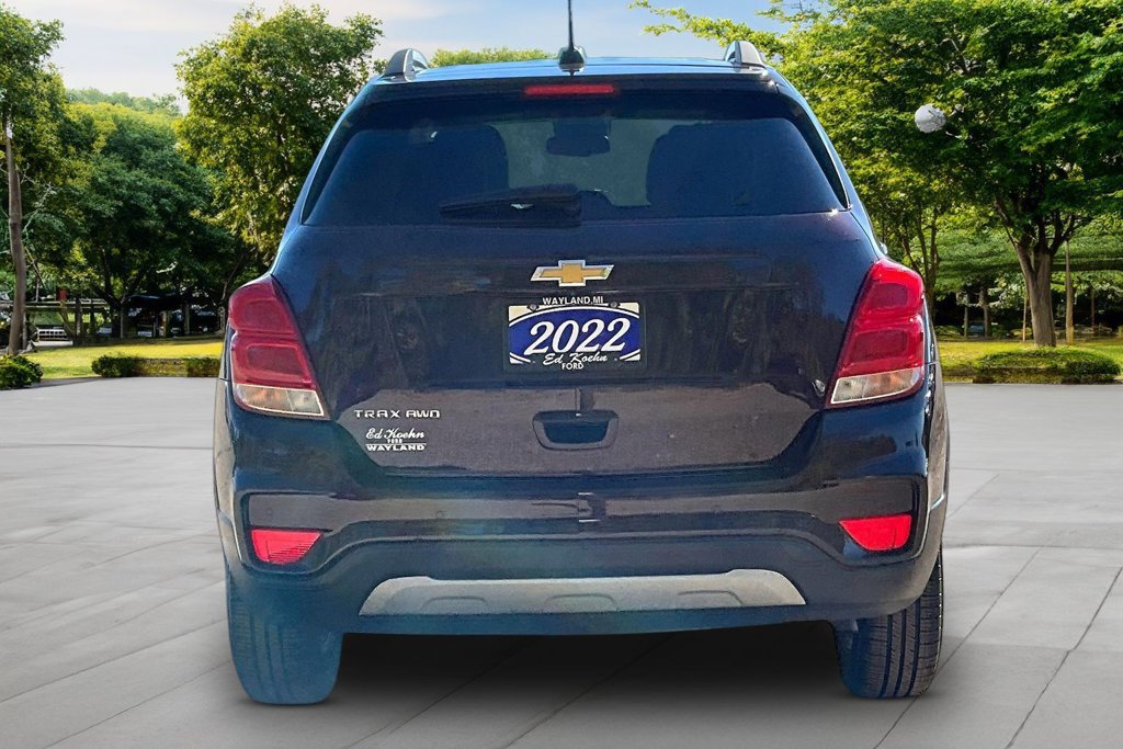 Used 2022 Chevrolet Trax LT w/ Driver Confidence Package AWD/4WD image 4