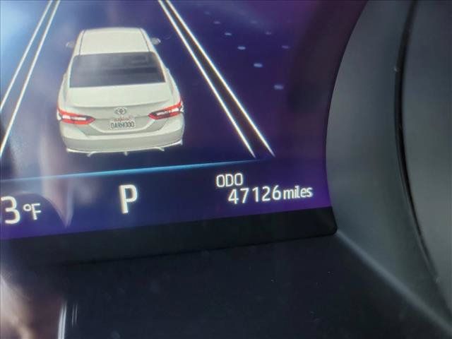 Used 2022 Toyota Camry XSE FWD image 18